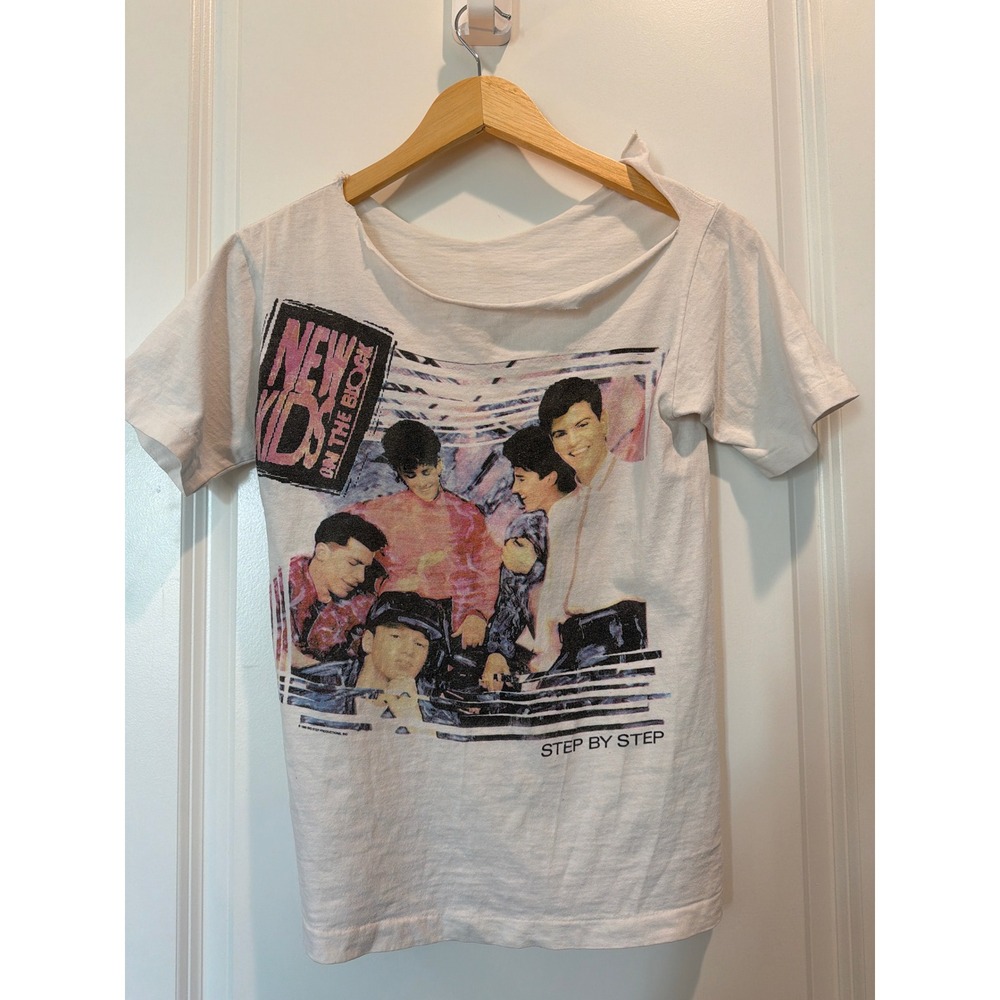 Vintage 1990 New Kids On The Block NKOTB Step By Step Cut Collar Graphic T-Shirt
